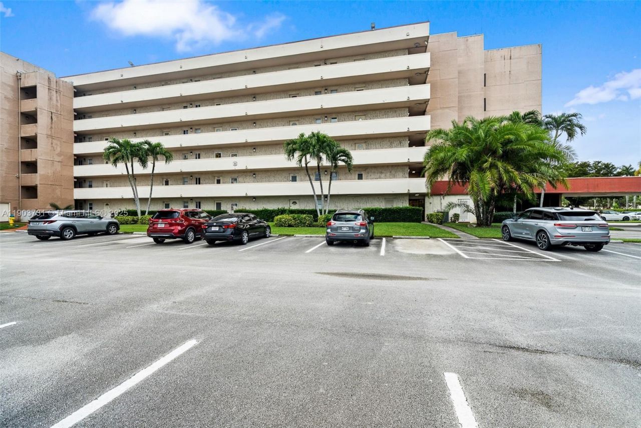 8900 Washington Blvd, Unit 205, Pembroke Pines, FL 33025 Photo