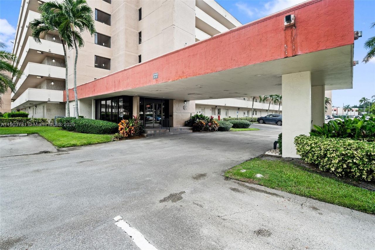 8900 Washington Blvd, Unit 205, Pembroke Pines, FL 33025 Photo