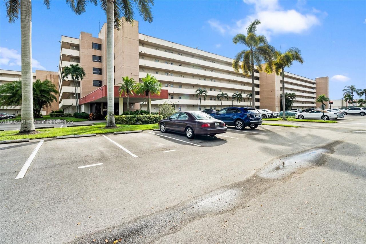8900 Washington Blvd, Unit 205, Pembroke Pines, FL 33025 Photo