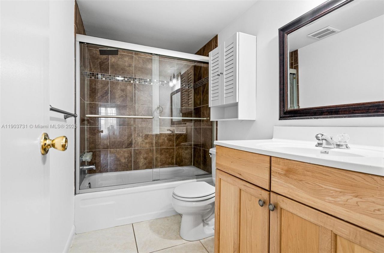 8900 Washington Blvd, Unit 205, Pembroke Pines, FL 33025 Photo