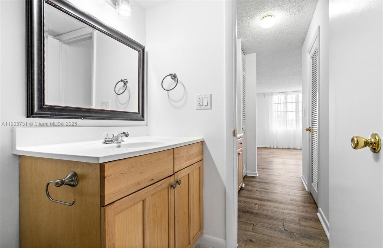 8900 Washington Blvd, Unit 205, Pembroke Pines, FL 33025 Photo