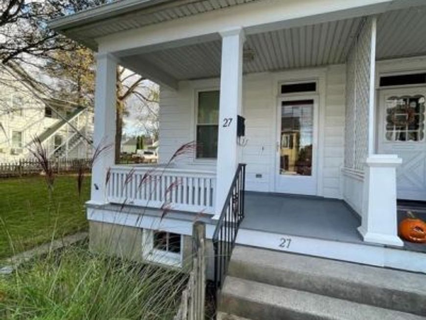 27 W High Street, Hummelstown, PA 17036 Main Photo
