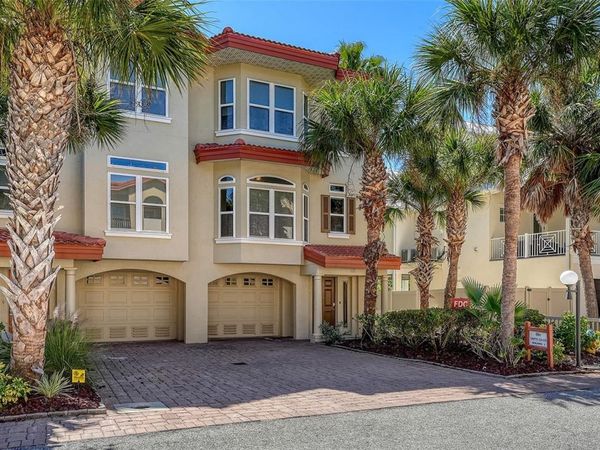 221 17TH STREET N, BRADENTON BEACH, FL 34217
