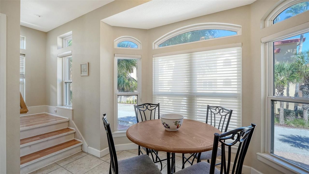 221 17th Street N, Bradenton Beach, FL 34217 Photo