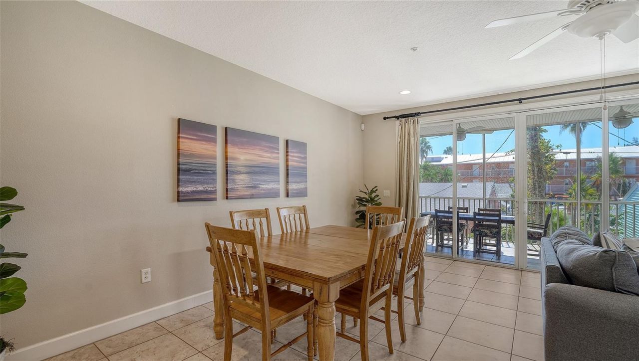 221 17th Street N, Bradenton Beach, FL 34217 Photo