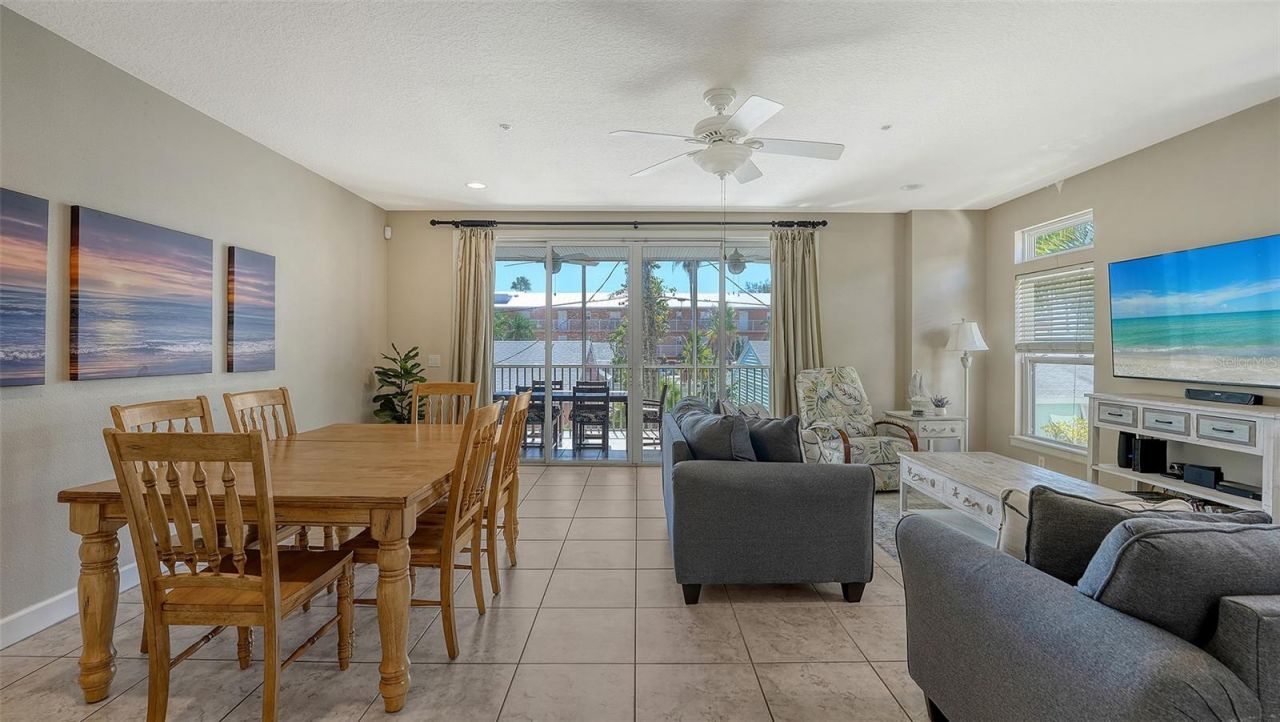 221 17th Street N, Bradenton Beach, FL 34217 Photo