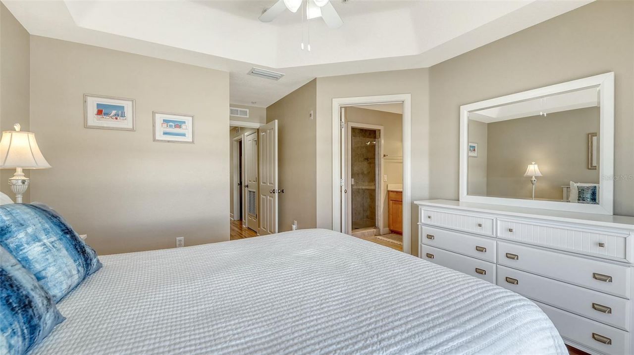 221 17th Street N, Bradenton Beach, FL 34217 Photo