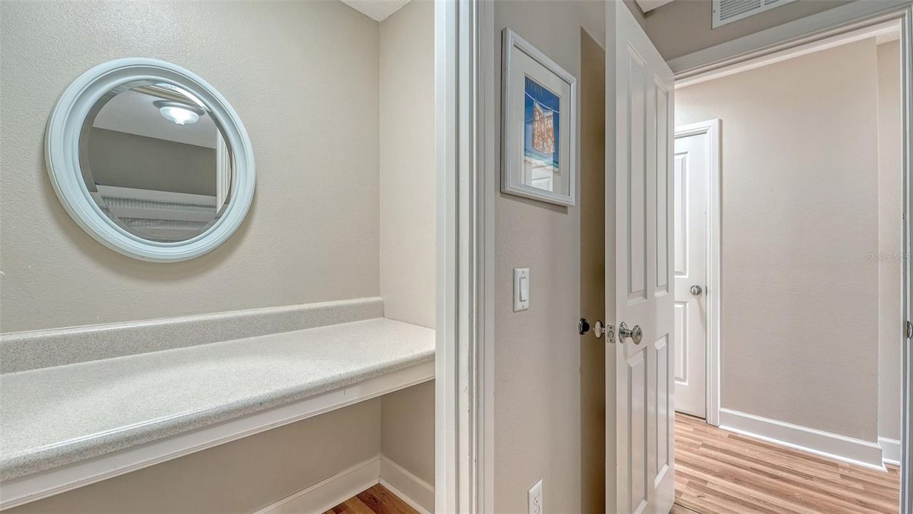 221 17th Street N, Bradenton Beach, FL 34217 Photo