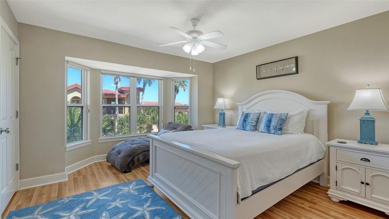 221 17th Street N, Bradenton Beach, FL 34217 Photo