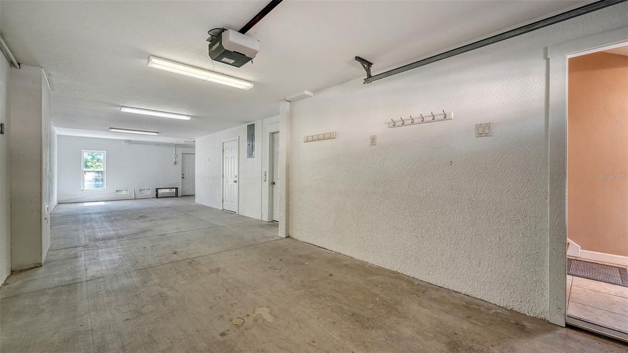 221 17th Street N, Bradenton Beach, FL 34217 Photo