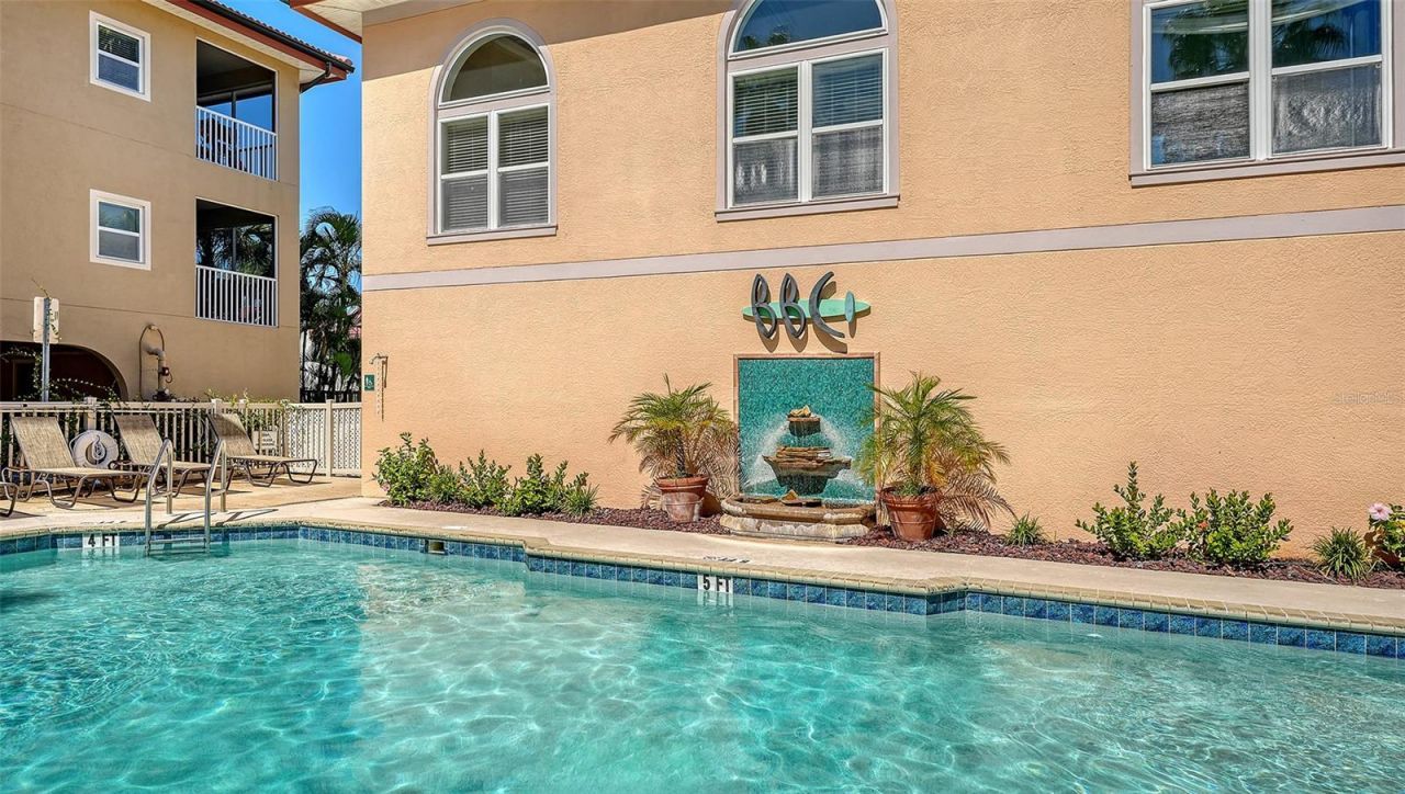 221 17th Street N, Bradenton Beach, FL 34217 Photo