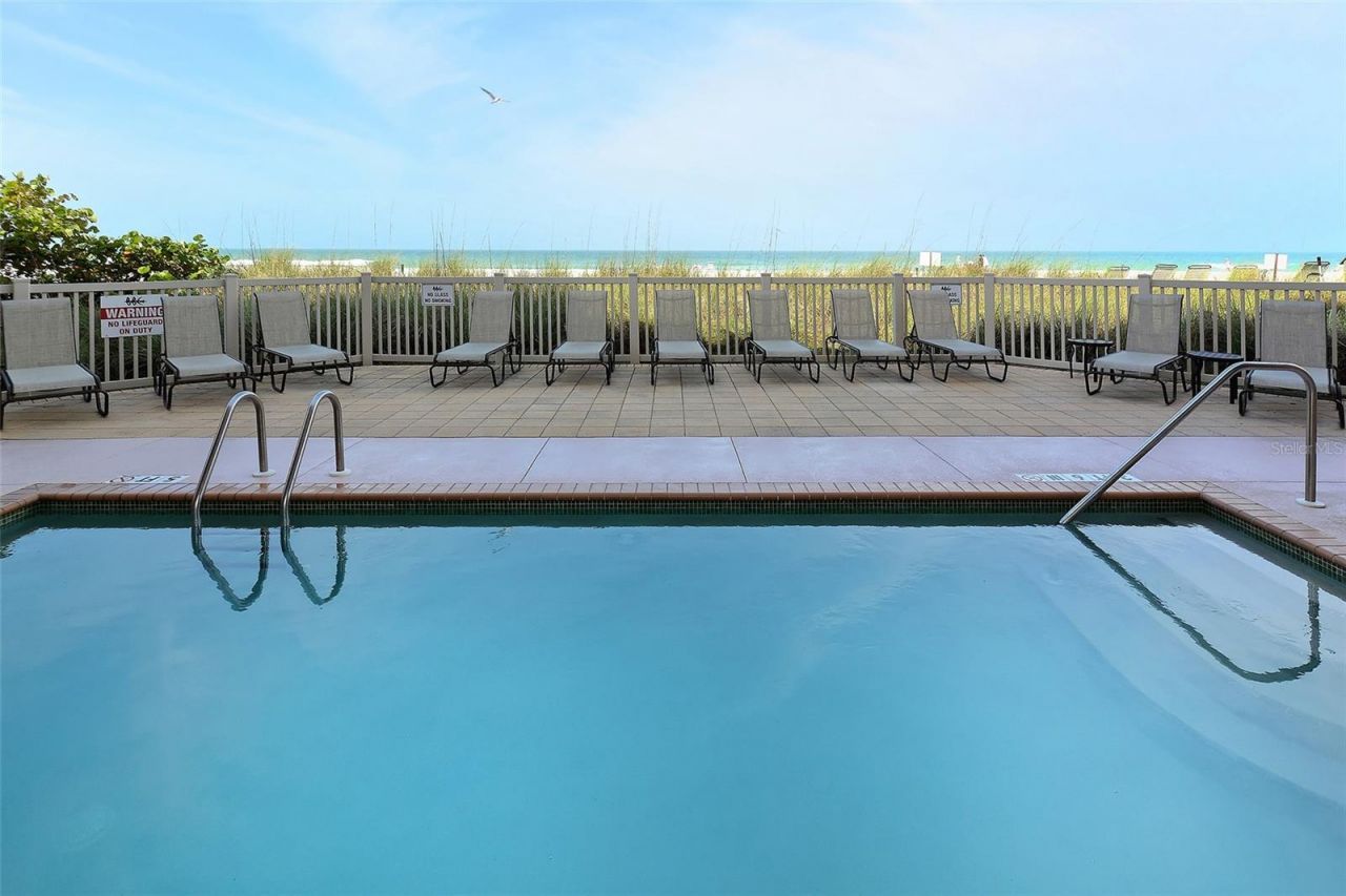 221 17th Street N, Bradenton Beach, FL 34217 Photo