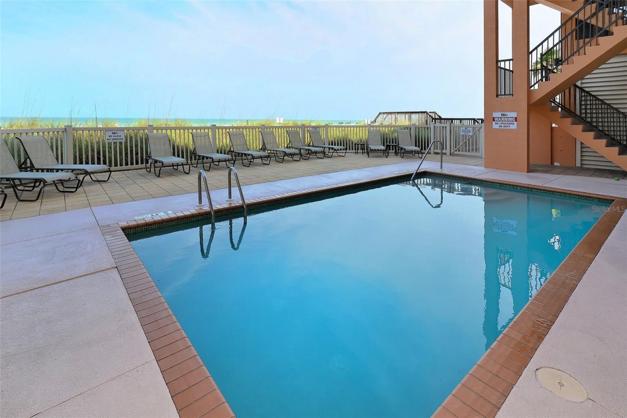 221 17th Street N, Bradenton Beach, FL 34217 Photo