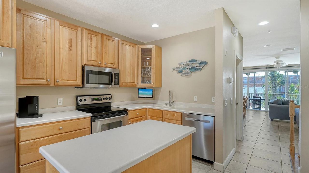 221 17th Street N, Bradenton Beach, FL 34217 Photo