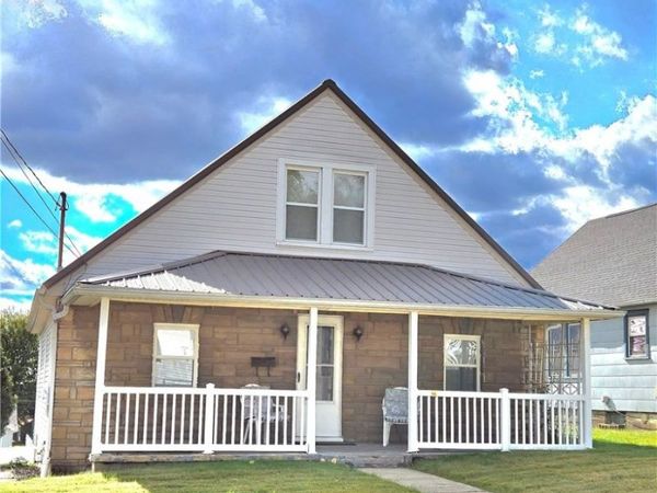 1322 40th Street, Parkersburg, WV 26104