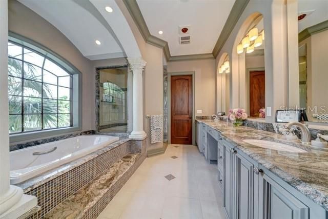 829 Bruce Avenue, Clearwater Beach, FL 33767 Photo