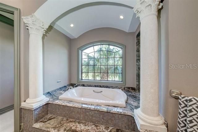 829 Bruce Avenue, Clearwater Beach, FL 33767 Photo