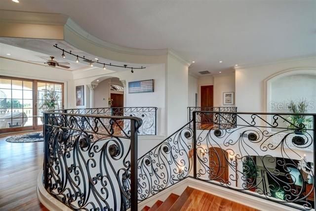 829 Bruce Avenue, Clearwater Beach, FL 33767 Photo