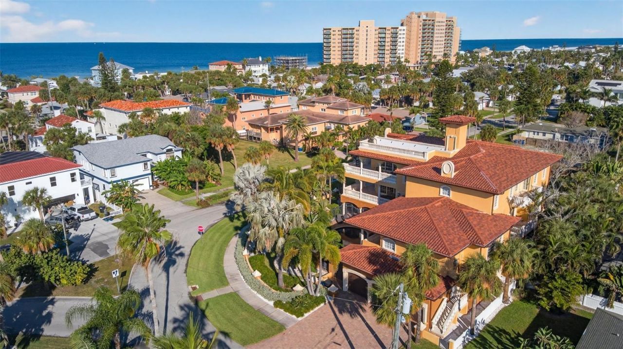 829 Bruce Avenue, Clearwater Beach, FL 33767 Photo