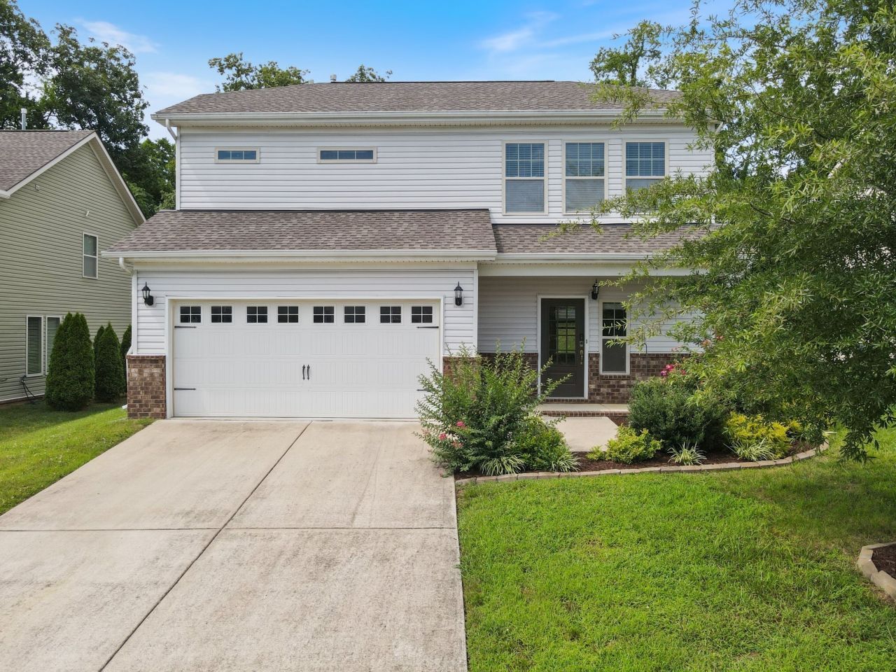 1034 Keeneland Dr, Spring Hill, TN 37174 Main Photo