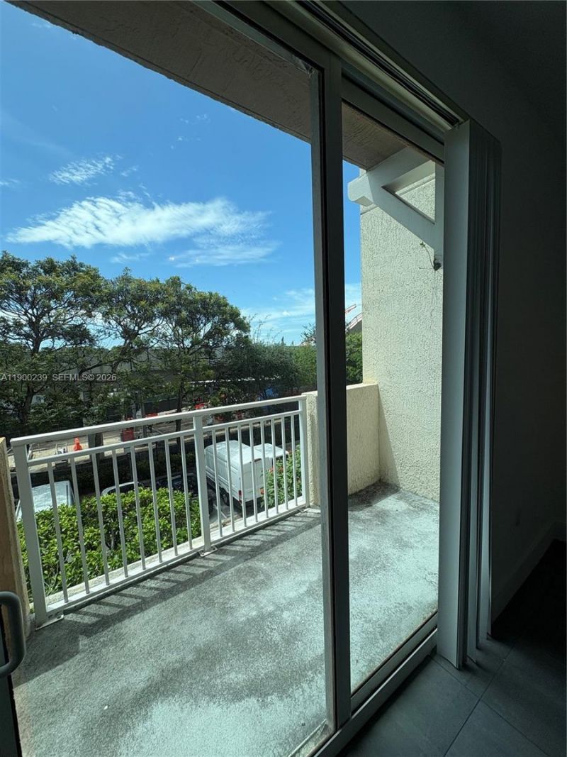 7275 SW 90th Way, Unit 205, Miami, FL 33156 Photo
