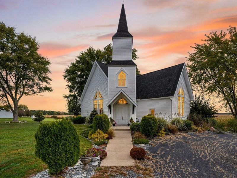 1044 Marquette Drive NE, Lancaster, OH 43130 Photo 1