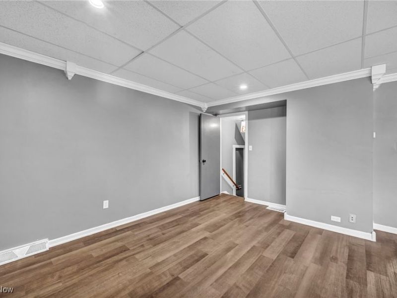 524 Cleveland Street, Elyria, OH 44035 Photo 16