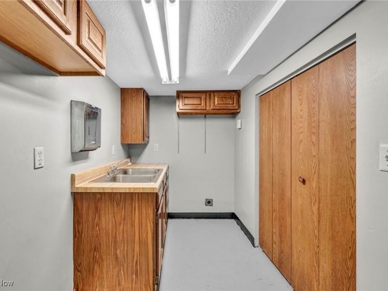 524 Cleveland Street, Elyria, OH 44035 Photo 20