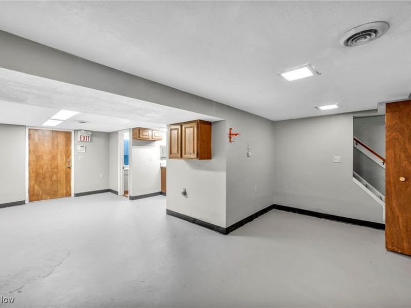 524 Cleveland Street, Elyria, OH 44035 Photo 22