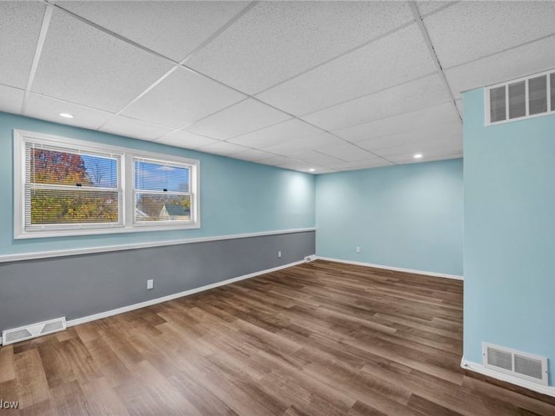 524 Cleveland Street, Elyria, OH 44035 Photo 32