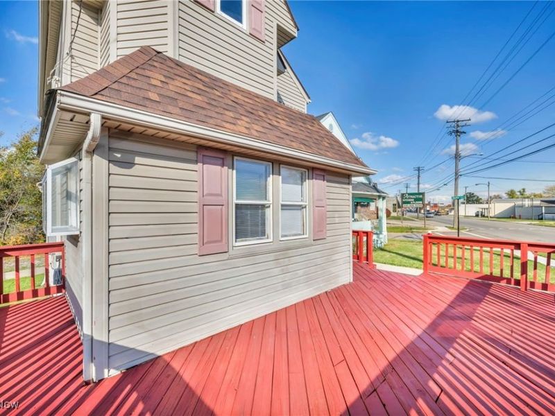 524 Cleveland Street, Elyria, OH 44035 Photo 4