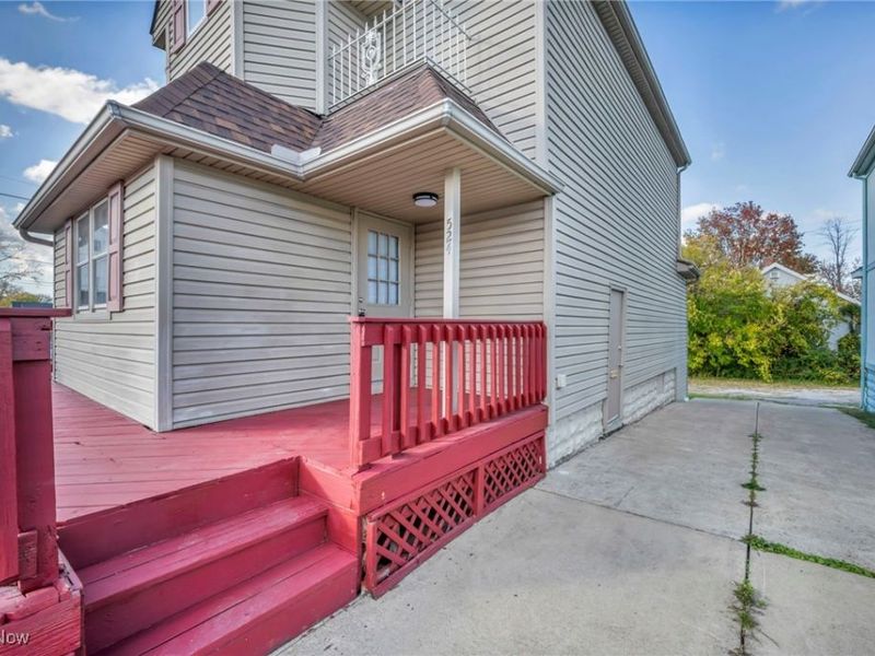 524 Cleveland Street, Elyria, OH 44035 Photo 5