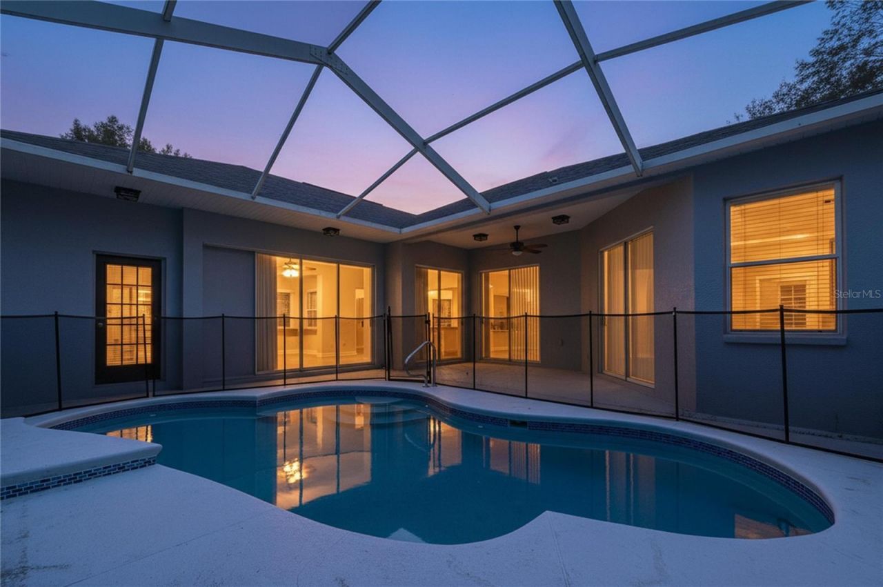 6813 Regents Village Way, Apollo Beach, FL 33572 Main Photo