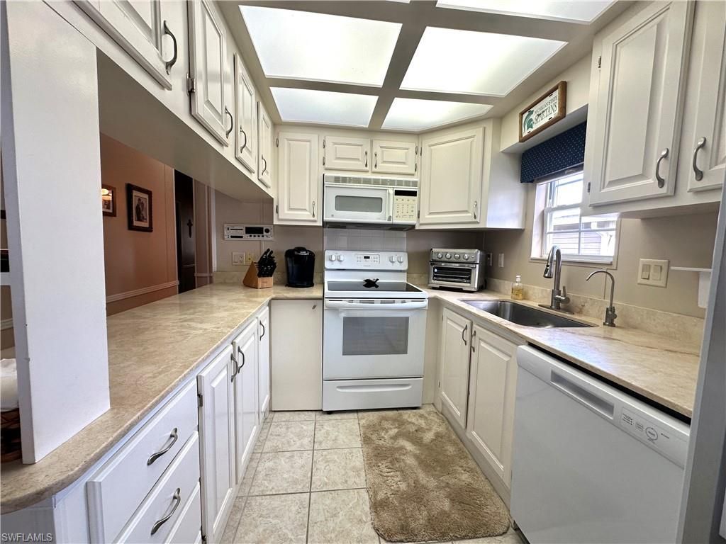 4720 Candlestick Ct W, Estero, FL 33928 Photo