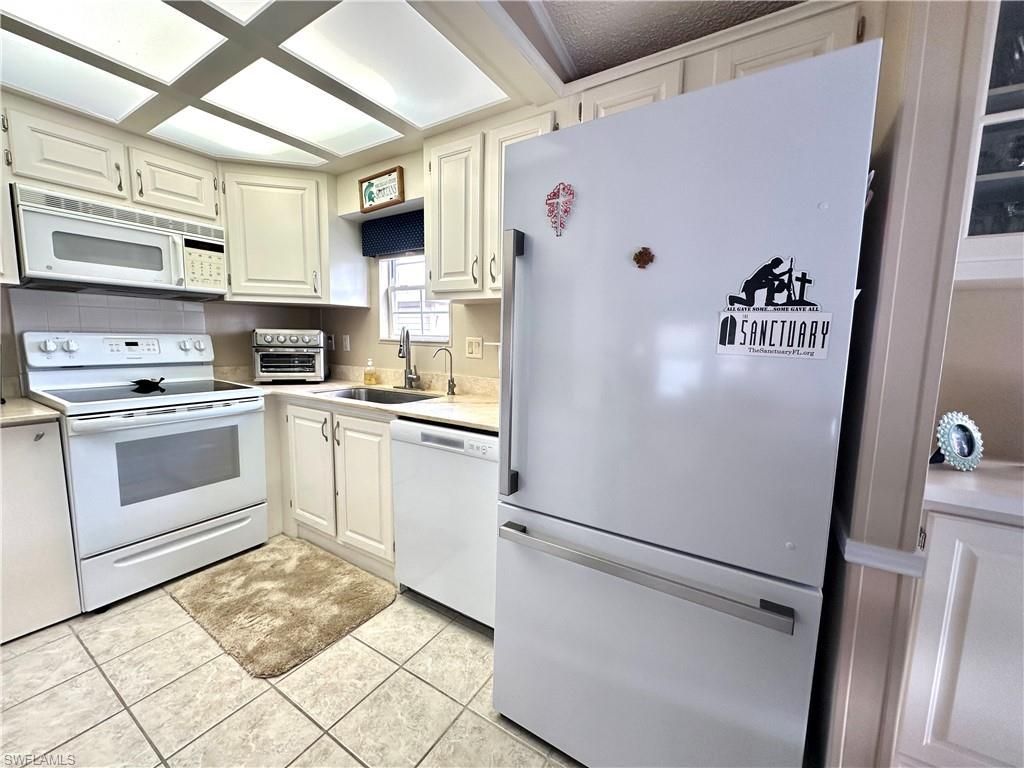 4720 Candlestick Ct W, Estero, FL 33928 Photo