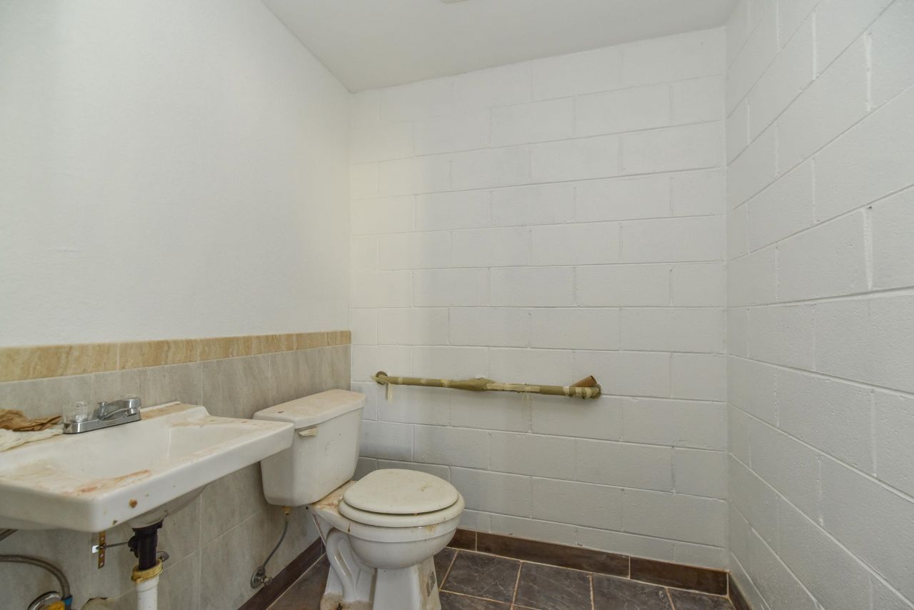 18520 Blue Star Highway, Quincy, FL 32351 Photo