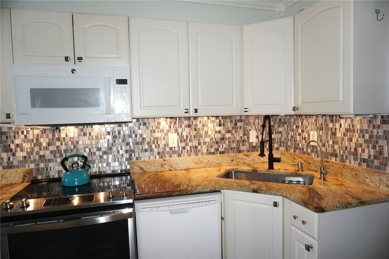 5916 16th Avenue N, Saint Petersburg, FL 33710 Photo