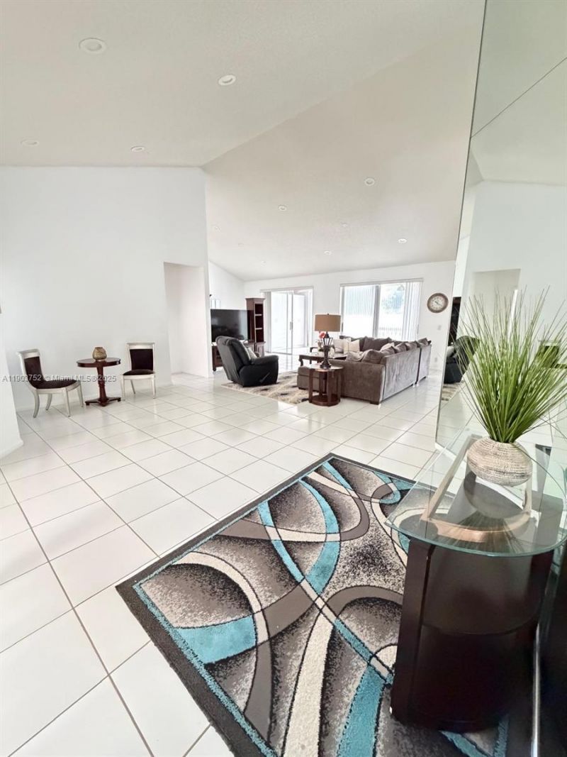 11690 Briarwood Cir, Unit 4, Boynton Beach, FL 33437 Photo