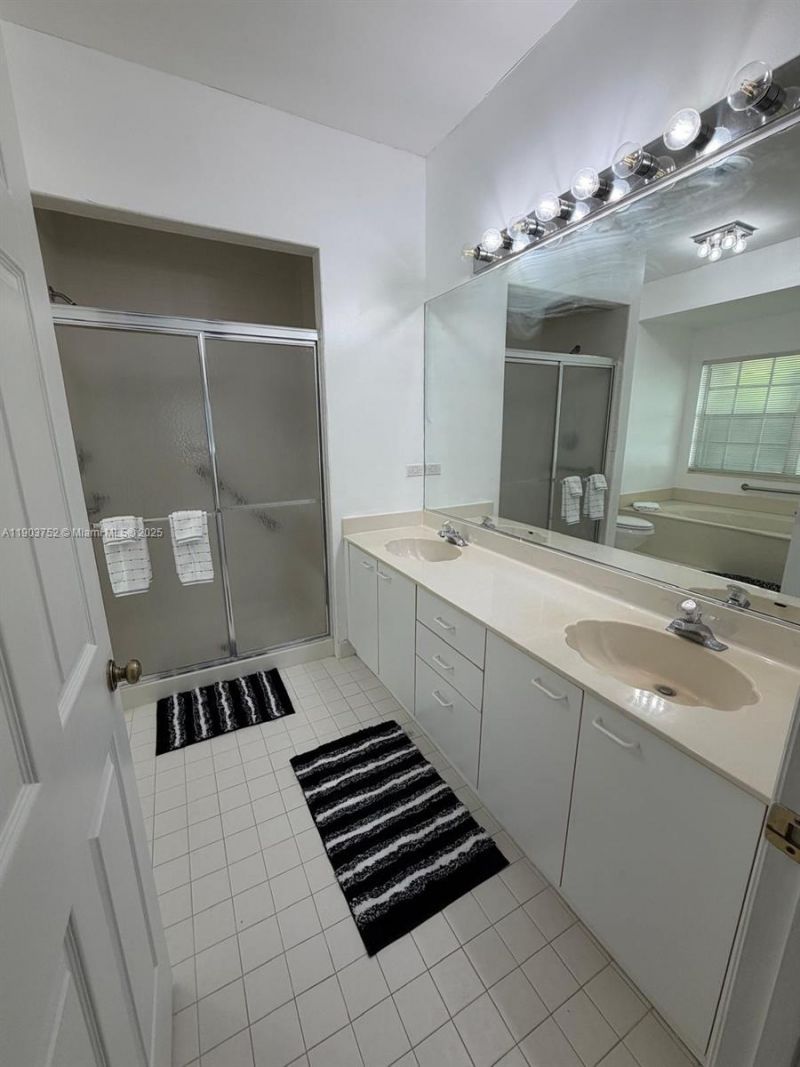 11690 Briarwood Cir, Unit 4, Boynton Beach, FL 33437 Photo