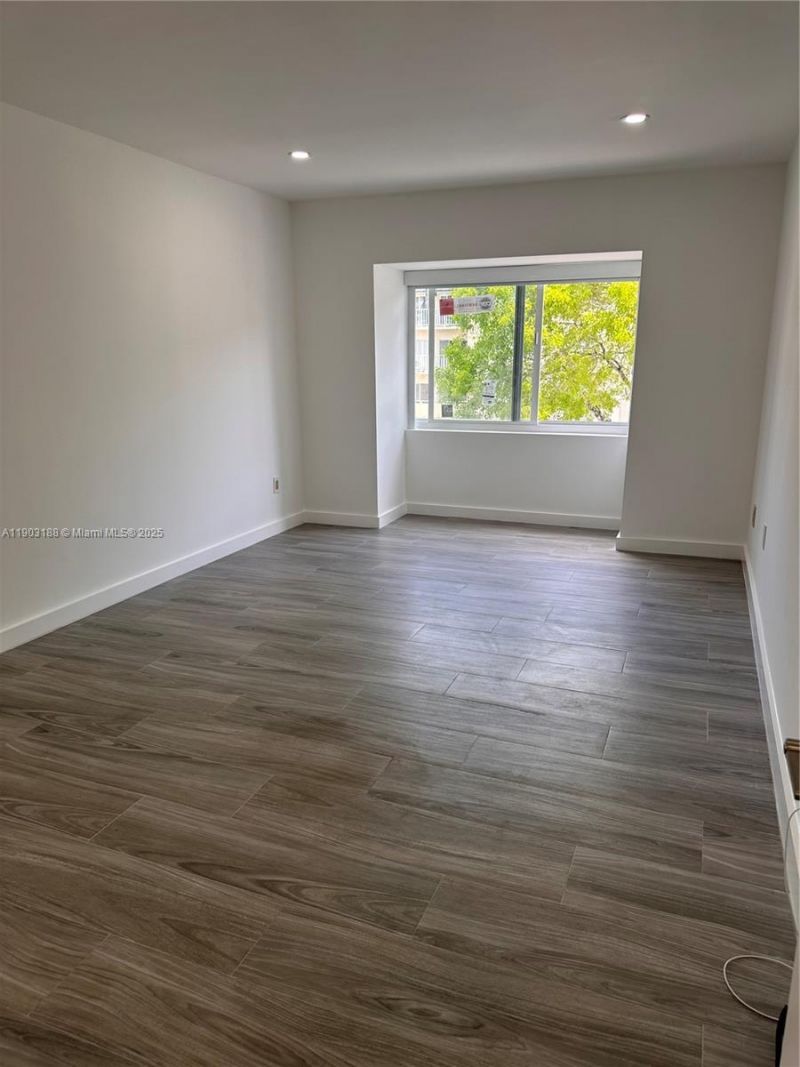 7705 SW 86th St, Unit B-315, Miami, FL 33143 Photo