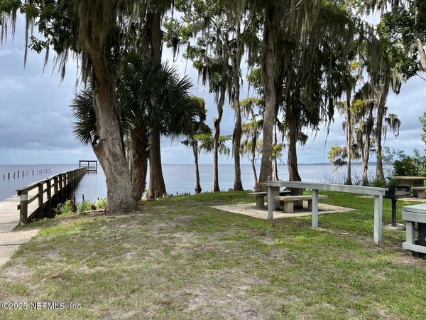 118 JULY Avenue, Georgetown, FL 32139