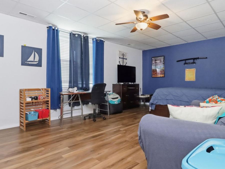 Property Image 32