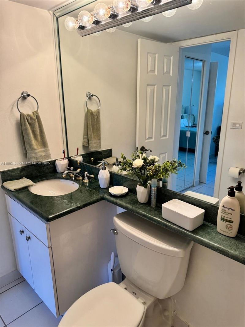 14401 N Kendall Dr, Unit 303N, Miami, FL 33186 Photo