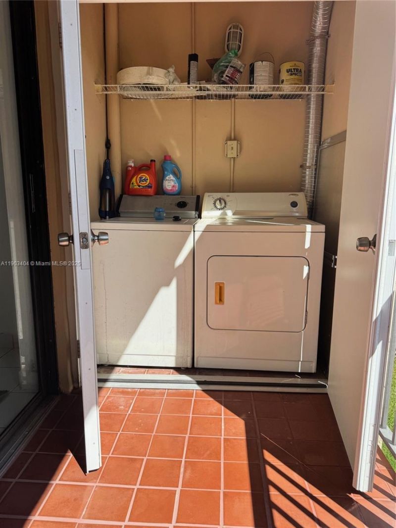 14401 N Kendall Dr, Unit 303N, Miami, FL 33186 Photo