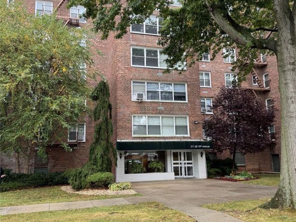 211-40 18th avenue, Unit 4j, Bayside, NY 11360