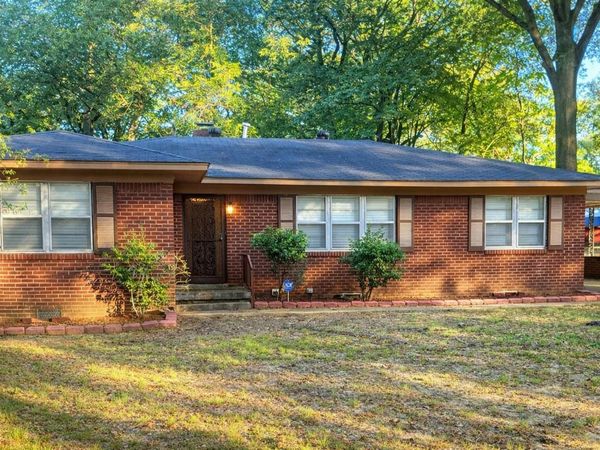3264 DOGWOOD LN, Memphis, TN 38116