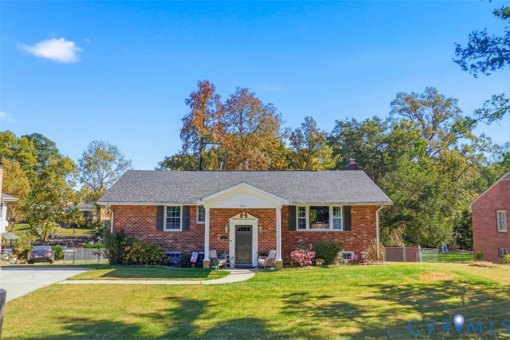 905 Forestview Drive, Colonial Heights, VA 23834 Main Photo