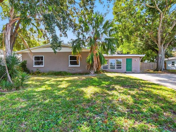 1300 79TH AVENUE N, ST PETERSBURG, FL 33702