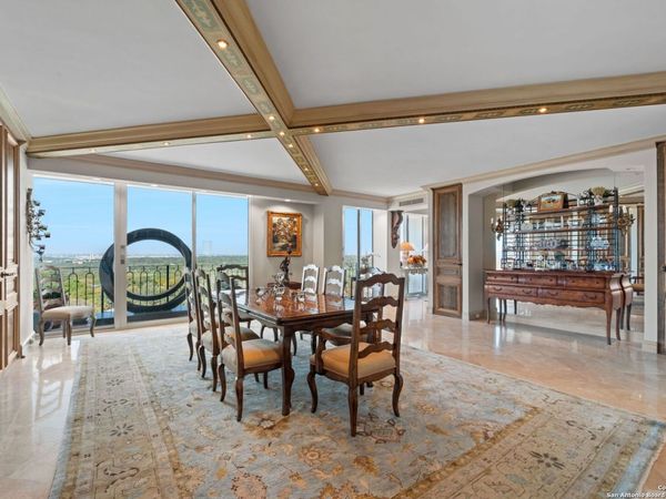 700 E Hildebrand, Unit 1401, San Antonio, TX 78212
