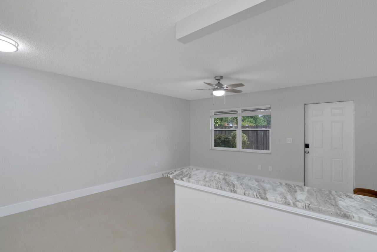 914 N Federal Highway, Unit 4, Lake Worth Beach, FL 33460 Photo